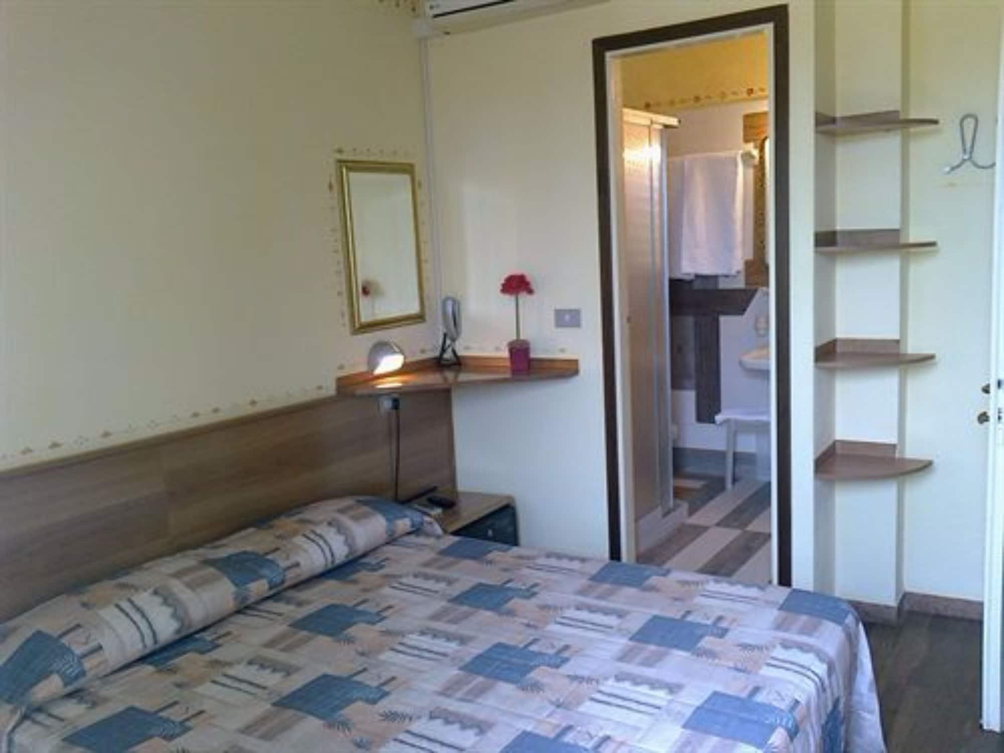 Hotel Belvedere Сирмионе Экстерьер фото